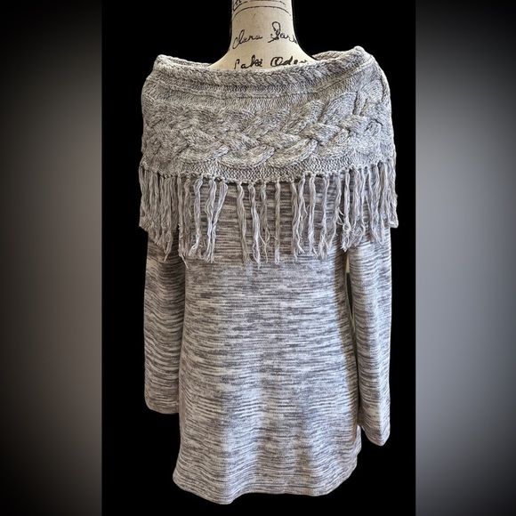 INC International Concepts Women’s Gray & White Cable Knit Fringe Sweater Size L - Picture 3 of 8